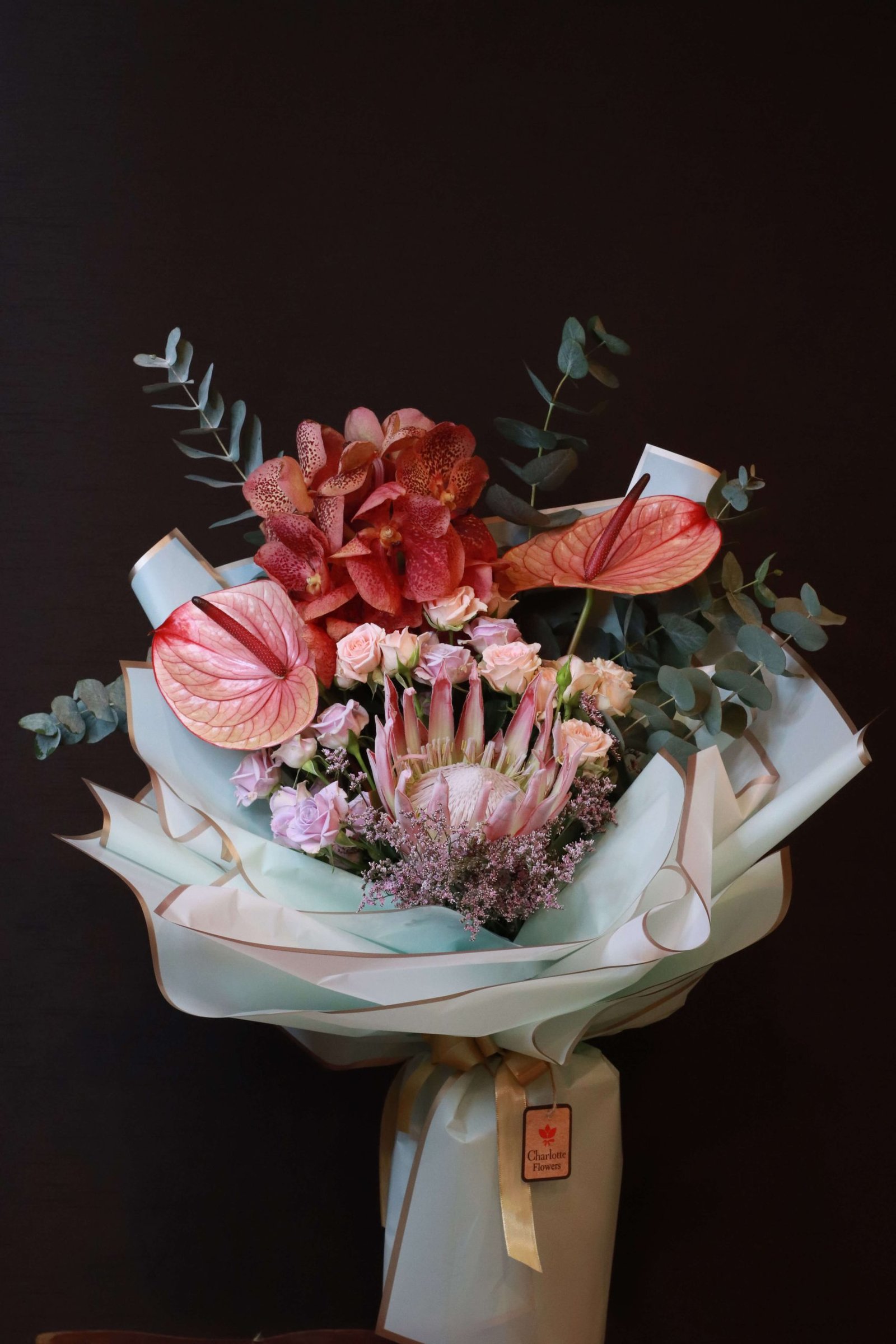 7+ Luxury Flower Bouquet Luxury Flower Bouquet | Delivery in Dubai, Sharjah, Ajman.
