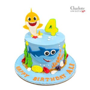 Baby Shark cake design