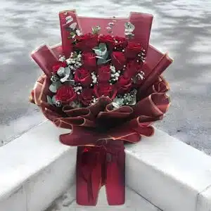 15 red roses bouquet