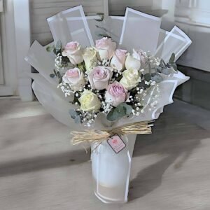 10 white and pink Roses bouquet